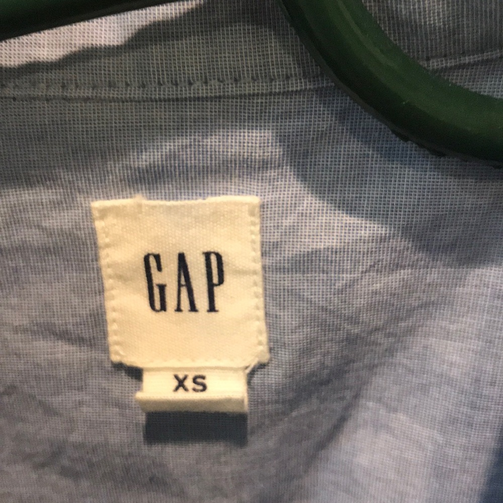 Collared button down - Picture 2 of 3